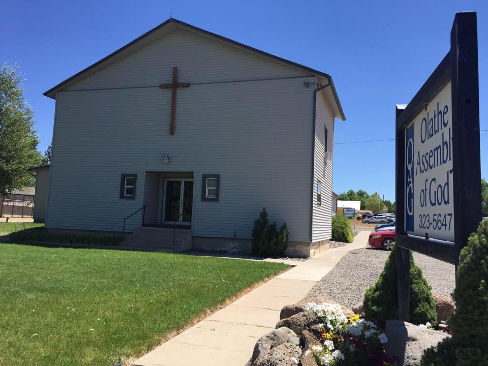 Olathe Assembly of God church building on U.S. 50 Business Loop